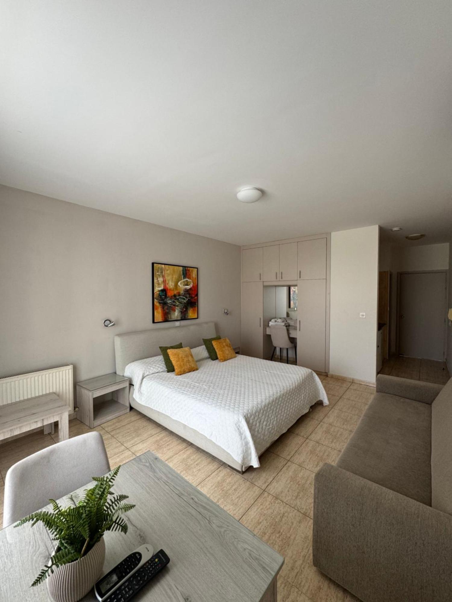 Marianna Hotel Apartments Lemesós Eksteriør bilde
