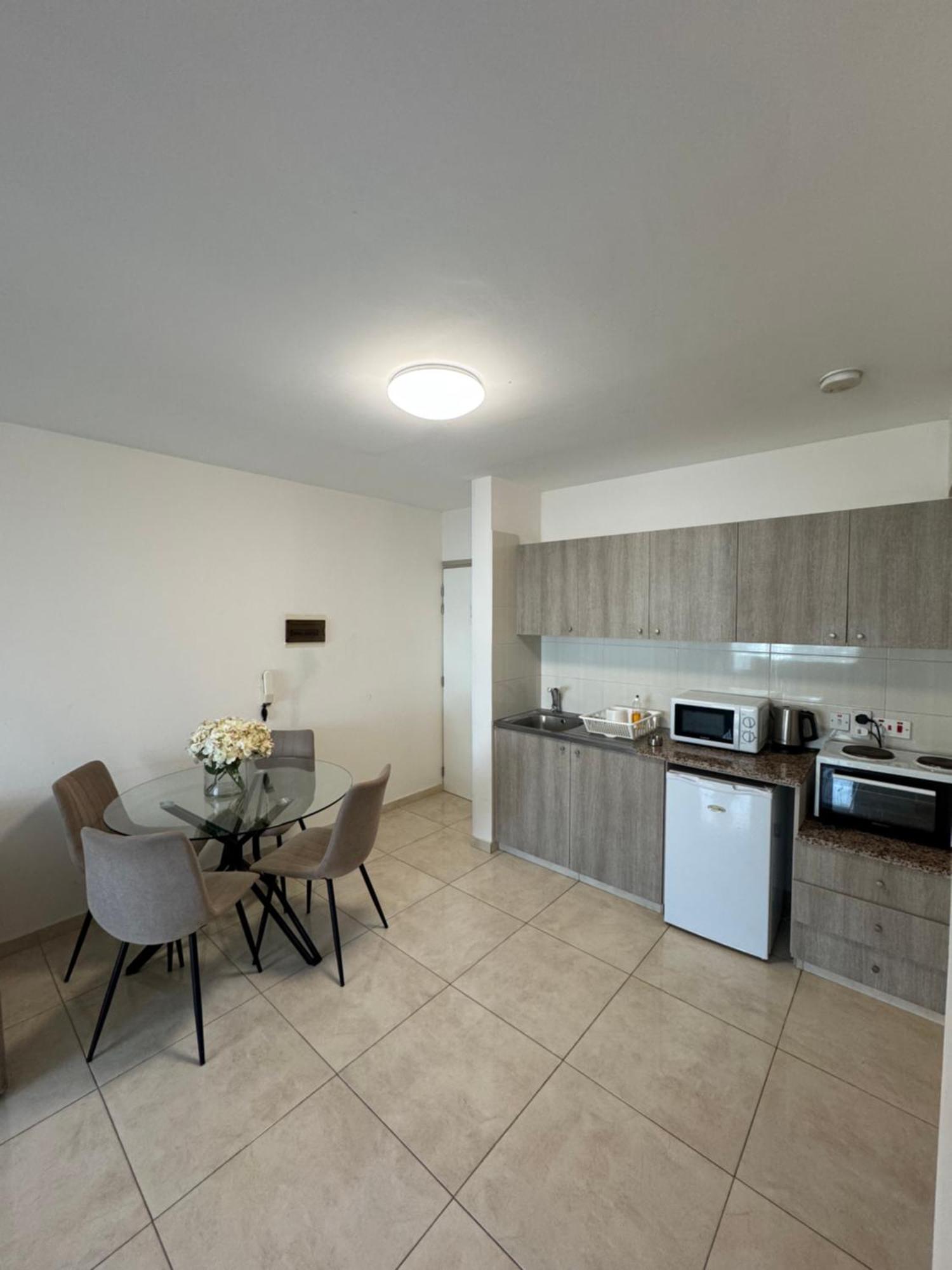 Marianna Hotel Apartments Lemesós Eksteriør bilde