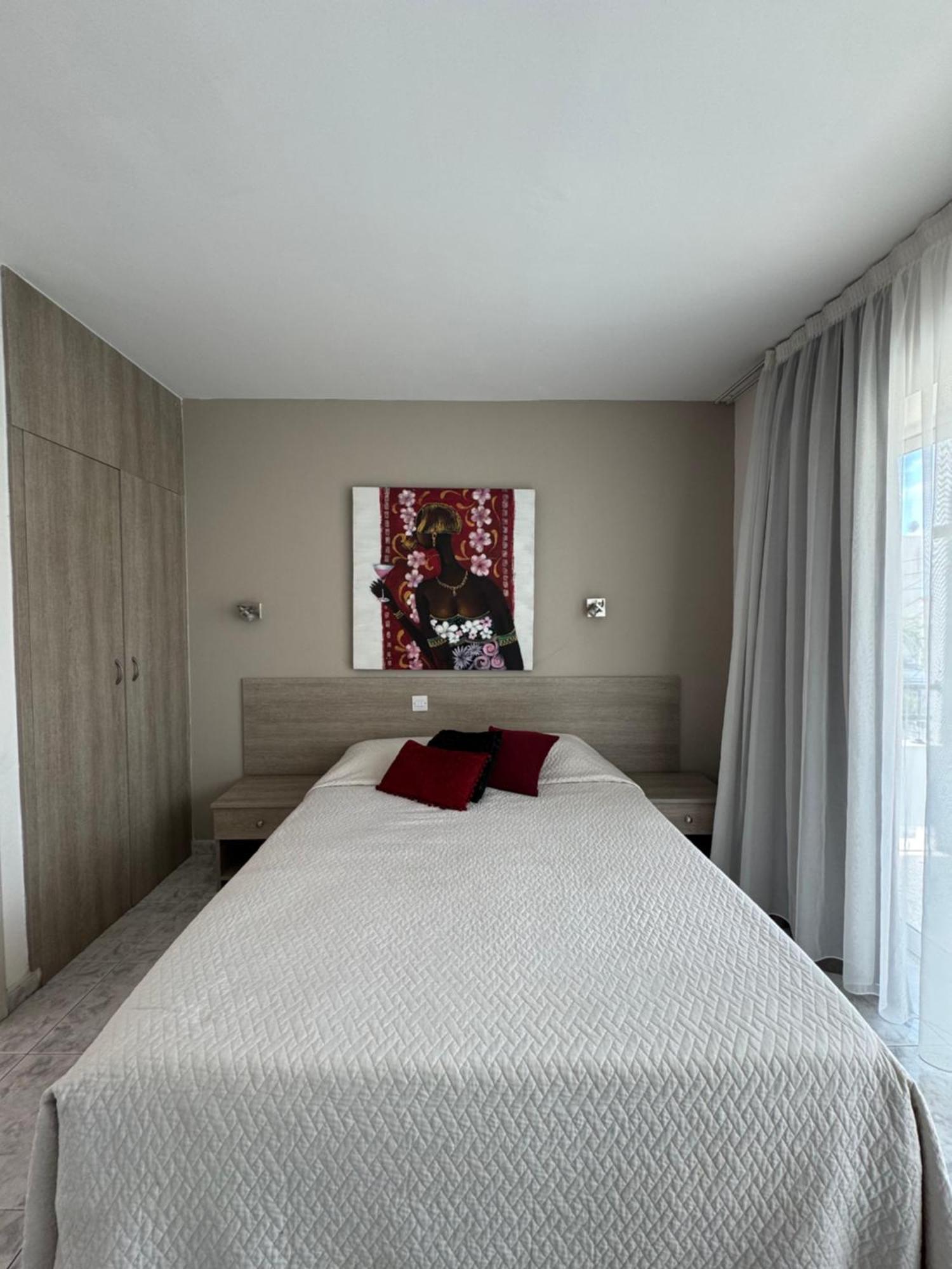 Marianna Hotel Apartments Lemesós Eksteriør bilde