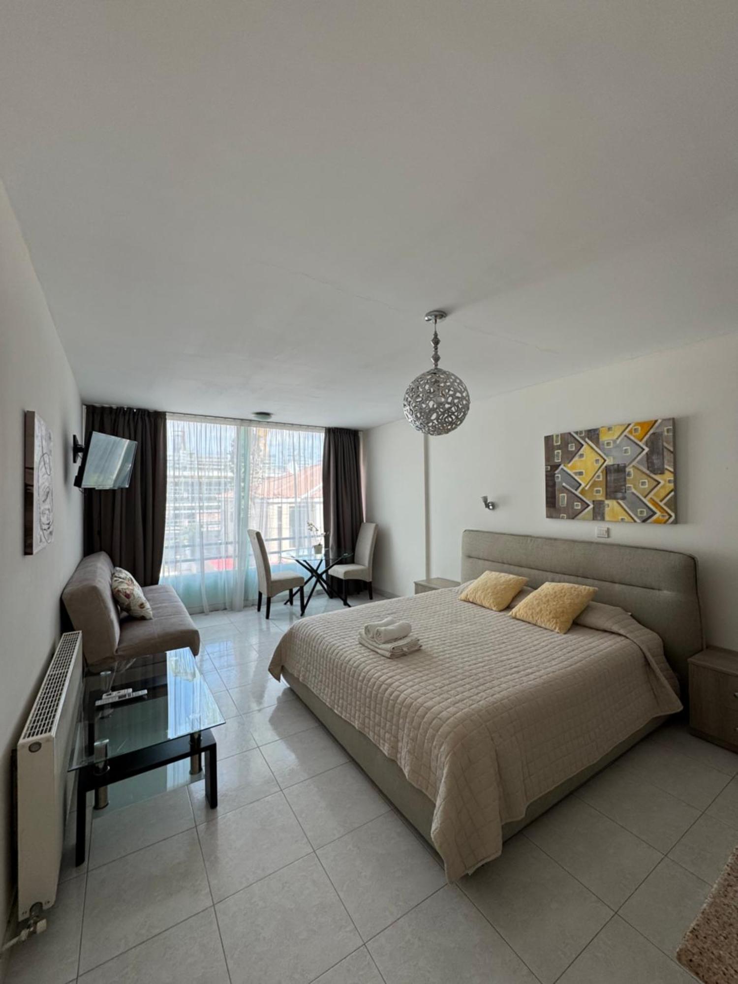 Marianna Hotel Apartments Lemesós Eksteriør bilde