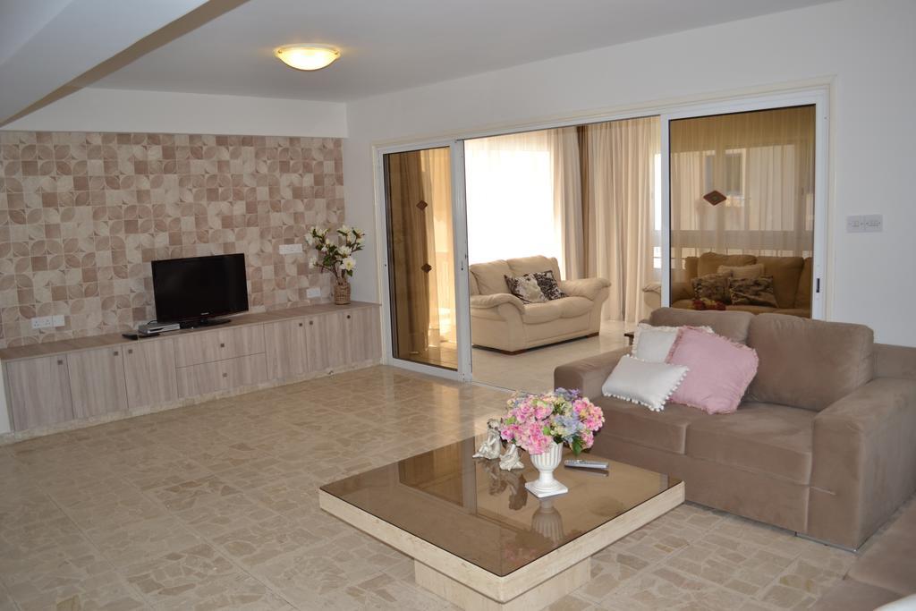 Marianna Hotel Apartments Lemesós Eksteriør bilde