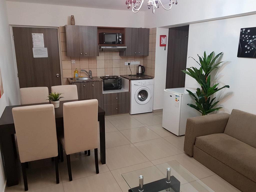 Marianna Hotel Apartments Lemesós Eksteriør bilde